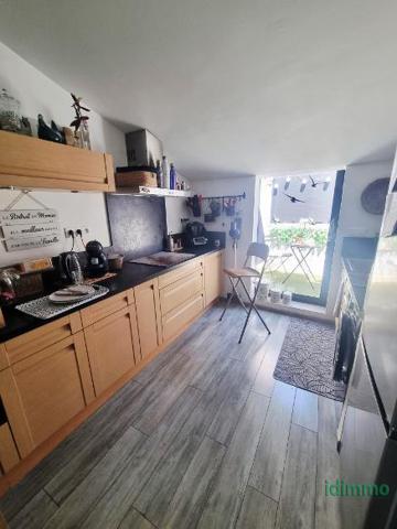 Rare Draguignan centre bel appartement F3 traversant avec terrasse et balcon en dernier étage 159000€ dpe d Draguignan (83300)