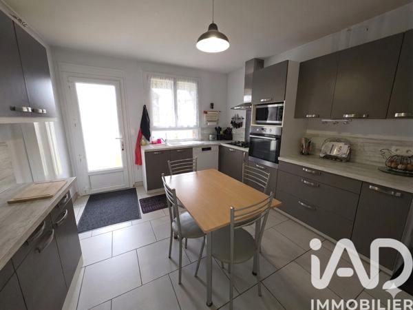 Maison à vendre 15 pièces 350 m² Luzy