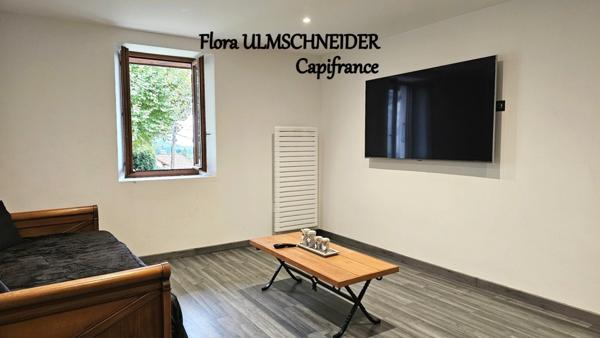 Authenticité et espace : grande maison mitoyenne en pierre avec 5 chambres à vendre à CHINDRIEUX avec garage et terrain proche du lac du Bourget