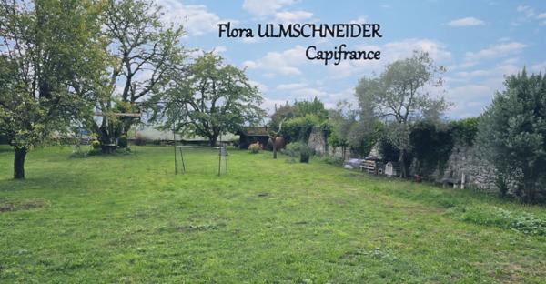 Authenticité et espace : grande maison mitoyenne en pierre avec 5 chambres à vendre à CHINDRIEUX avec garage et terrain proche du lac du Bourget