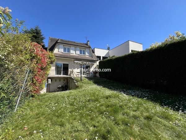 Vente                                                      Maison
                        
                     5 pièces                      122 m2                     à Sucy-en-Brie