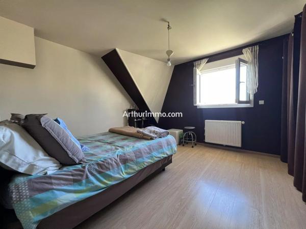 Vente                                                      Maison
                        
                     5 pièces                      122 m2                     à Sucy-en-Brie