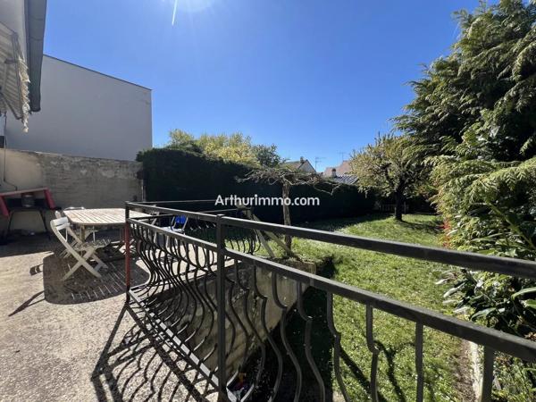 Vente                                                      Maison
                        
                     5 pièces                      122 m2                     à Sucy-en-Brie