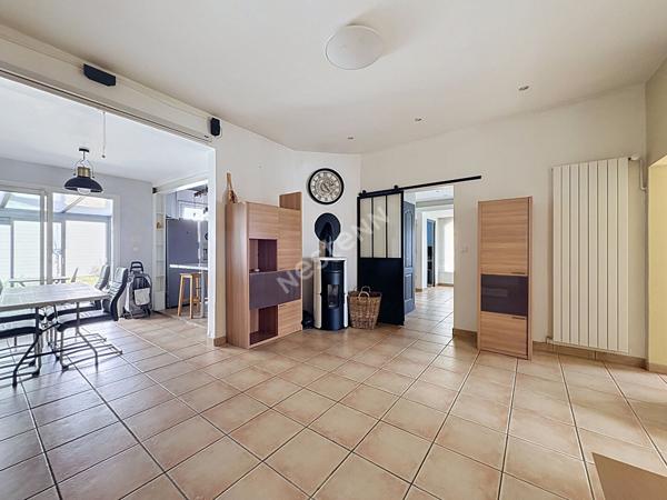 Maison familiale à Vendre à Rezé - 5 Pièces, 111 m², Terrain 279 m²