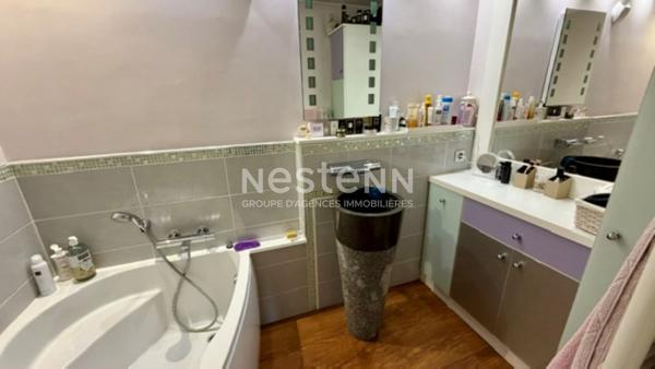 Appartement bois guillaume 100m² 3 chambres dernier étage balcon 4 parkings sans travaux