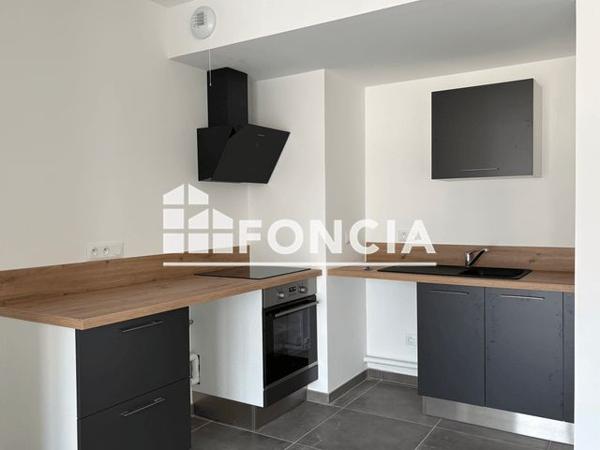 Location Appartement 2 pièces 42.44 m² - AVENUE CHARLES DE GAULLE ZAC DES MINOTIERS Pont De Claix 38800