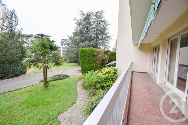 Appartement F4 à vendre  5 pièces - 122,79 m2 LES CHERES - 69