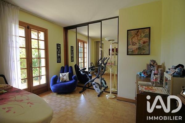 Maison à vendre 7 pièces 185 m² Mandres-les-Roses
