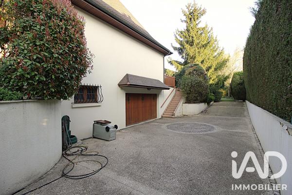 Maison à vendre 7 pièces 185 m² Mandres-les-Roses