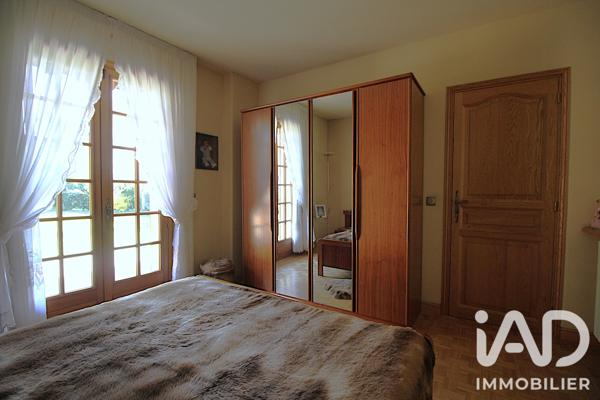 Maison à vendre 7 pièces 185 m² Mandres-les-Roses