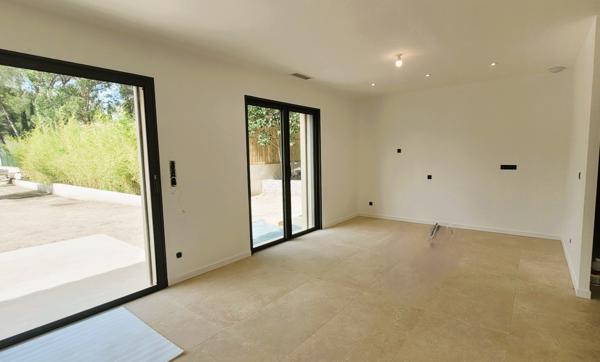 Splendide maison neuve  sur terrain de 1200m²