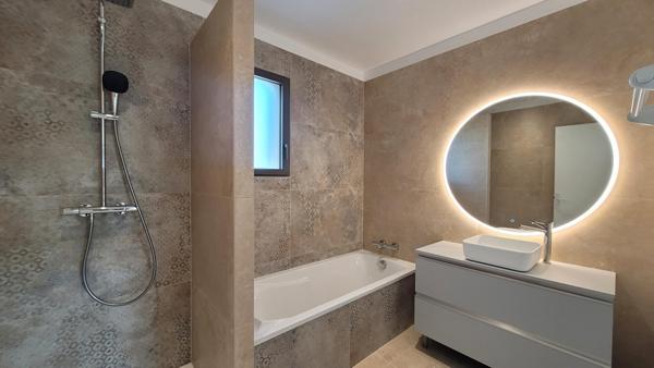 Splendide maison neuve  sur terrain de 1200m²