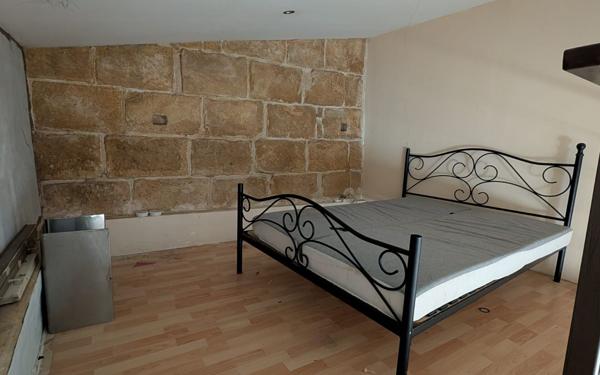 Maison à vendre    4 pièces •  Montfrin