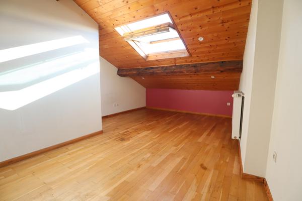 102m² - T3 - RUE CARNOT - CENTRE VILLE/ANGLE LOUIS BLANC