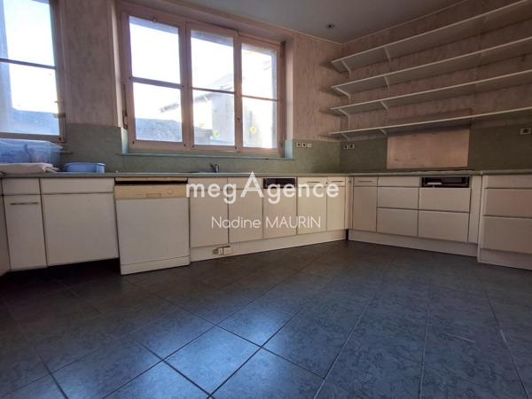 Appartement à BLOIS, 41000 - 6 pièces 192m²