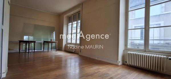 Appartement à BLOIS, 41000 - 6 pièces 192m²