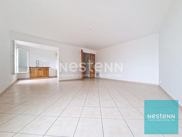 Appartement avec trois chambres et une belle terrasse au coeur de Montereau Fault Yonne