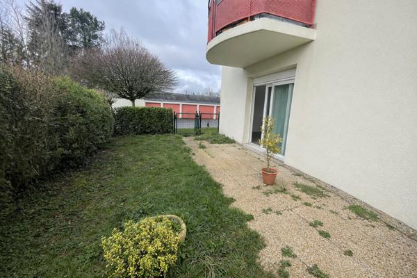A vendre à LA MEZIERE , Appartement T4 rez-de-chaussée 80m², 3 chambres, Jardin 51m²