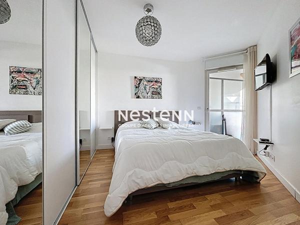 ISSY LES MOULINEAUX - FORT D'ISSY - Vente Appartement 2 pièces de 46,16 m² avec balcon