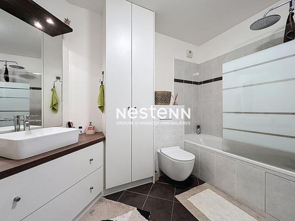 ISSY LES MOULINEAUX - FORT D'ISSY - Vente Appartement 2 pièces de 46,16 m² avec balcon