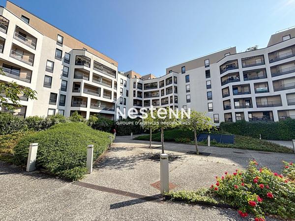 ISSY LES MOULINEAUX - FORT D'ISSY - Vente Appartement 2 pièces de 46,16 m² avec balcon