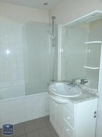 Appartement à louer 2 pièces 53.4m² Saint-Étienne (42000)