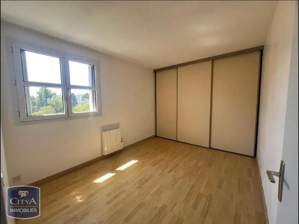 Appartement à louer 4 pièces 100m² Marseille 12e Arrondissement (13012)