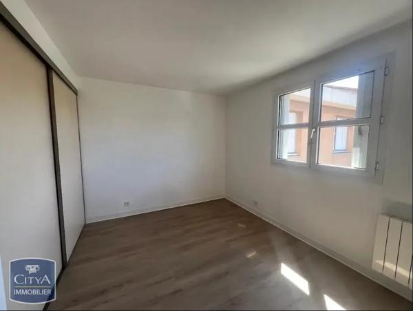 Appartement à louer 4 pièces 100m² Marseille 12e Arrondissement (13012)