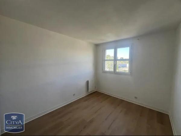 Appartement à louer 4 pièces 100m² Marseille 12e Arrondissement (13012)