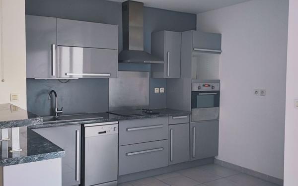 Appartement à louer    2 pièces • 41,89 m2 Marignane