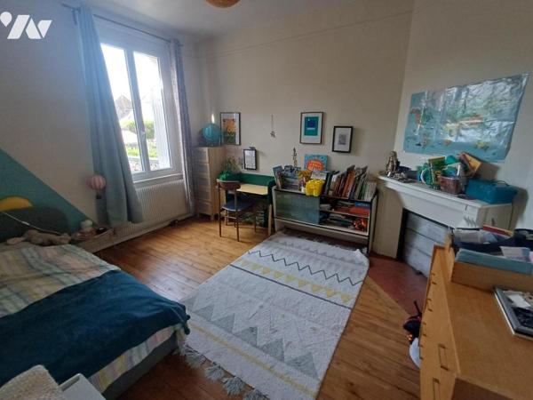 QUARTIER ST ACHEUL : Maison avec cachet de 125 m², JARDIN plein sud