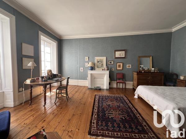 Maison à vendre 6 pièces 230 m² Cognac