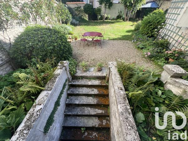 Maison à vendre 6 pièces 230 m² Cognac