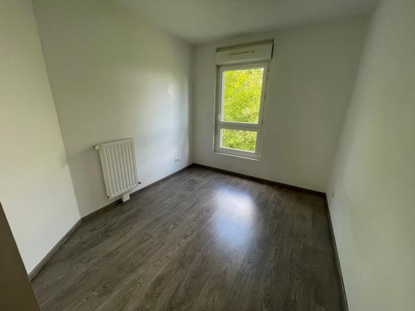 Parking + appartement + parking