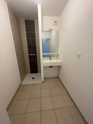 Parking + appartement + parking