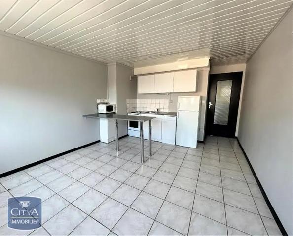 Appartement à louer 2 pièces 35.26m² Maubeuge (59600)