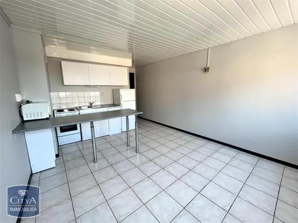 Appartement à louer 2 pièces 35.26m² Maubeuge (59600)