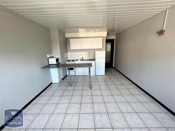 Appartement à louer 2 pièces 35.26m² Maubeuge (59600)