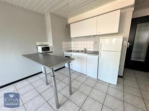 Appartement à louer 2 pièces 35.26m² Maubeuge (59600)