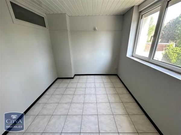 Appartement à louer 2 pièces 35.26m² Maubeuge (59600)