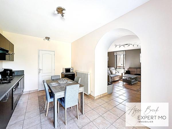 Vienne (38200) Vienne Centre – Maison restaurée avec terrain et chemin privé en environnement protégé