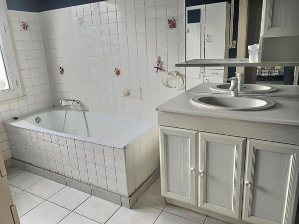 POTENTIEL de plus de 150m² habitable