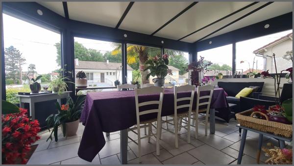 Maison à BRESSUIRE, 79300 - 10 pièces 160m²