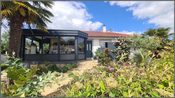Maison à BRESSUIRE, 79300 - 10 pièces 160m²