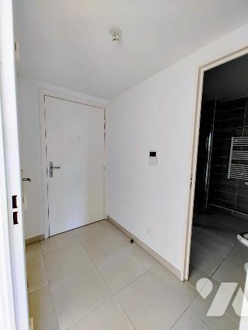 2 pièces avec terrasse et vue mer au Domaine des Vespins