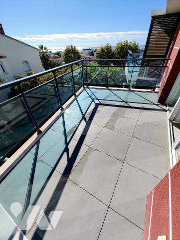 2 pièces avec terrasse et vue mer au Domaine des Vespins