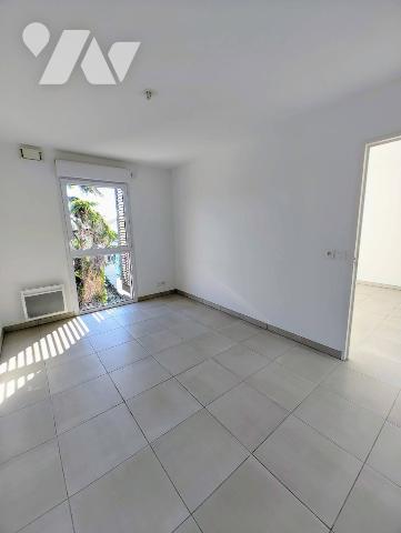 2 pièces avec terrasse et vue mer au Domaine des Vespins