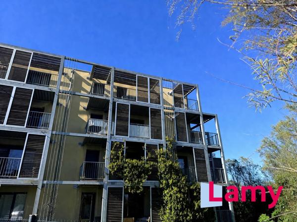 Appartement + stationnement