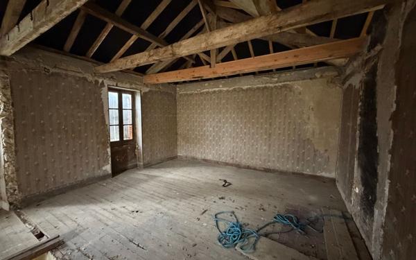 Maison à vendre    7 pièces • 450 m2 Pavie