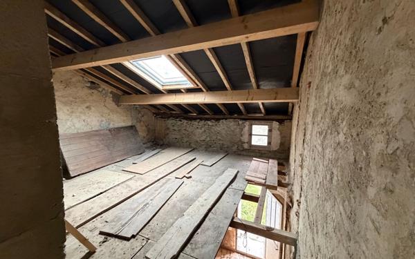 Maison à vendre    7 pièces • 450 m2 Pavie